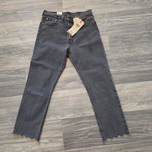 Levis Cropped Jeans Straight Leg Scalloped Raw Hem Womens 28x26 Grey NWT